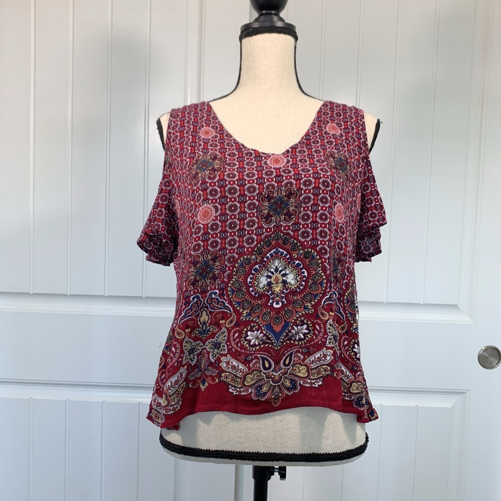 *GIFTED* Rue 21 burgundy cold shoulder top - Picture 2 of 6
